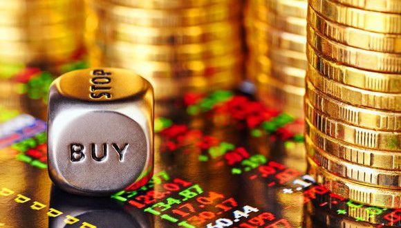توقعات سعر الذهب: بنك UBS ينصح بالشراء عند الانخفاضات