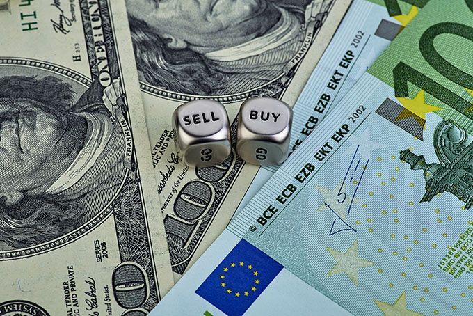 اليورو دولار تحت الضغط قبل التضخم الأمريكي.. هل تستمر مكاسب الدولار؟