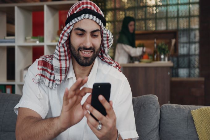 وفقا للشريعة الإسلامية ومبادئها وقواعدها، هنالك بعض المحرمات التي يجب تجنبها