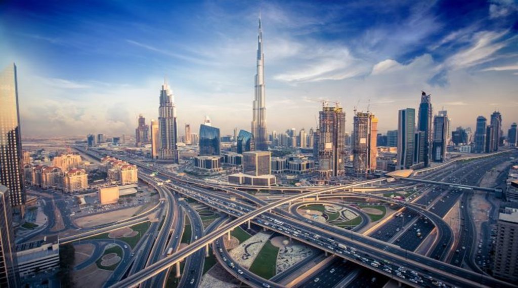 يستطيع المتداولين الذين يرغبون في التداول مع شركات التداول المرخصة في الإمارات التداول في كافة الأسواق المالية العالمية